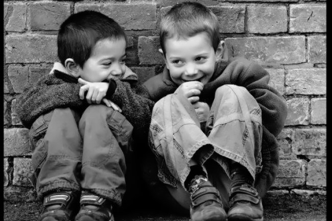 DOSTLUKLAR VARDIR HAYATIMIZA FARKINA VARMADAN ANLAM KATAN…